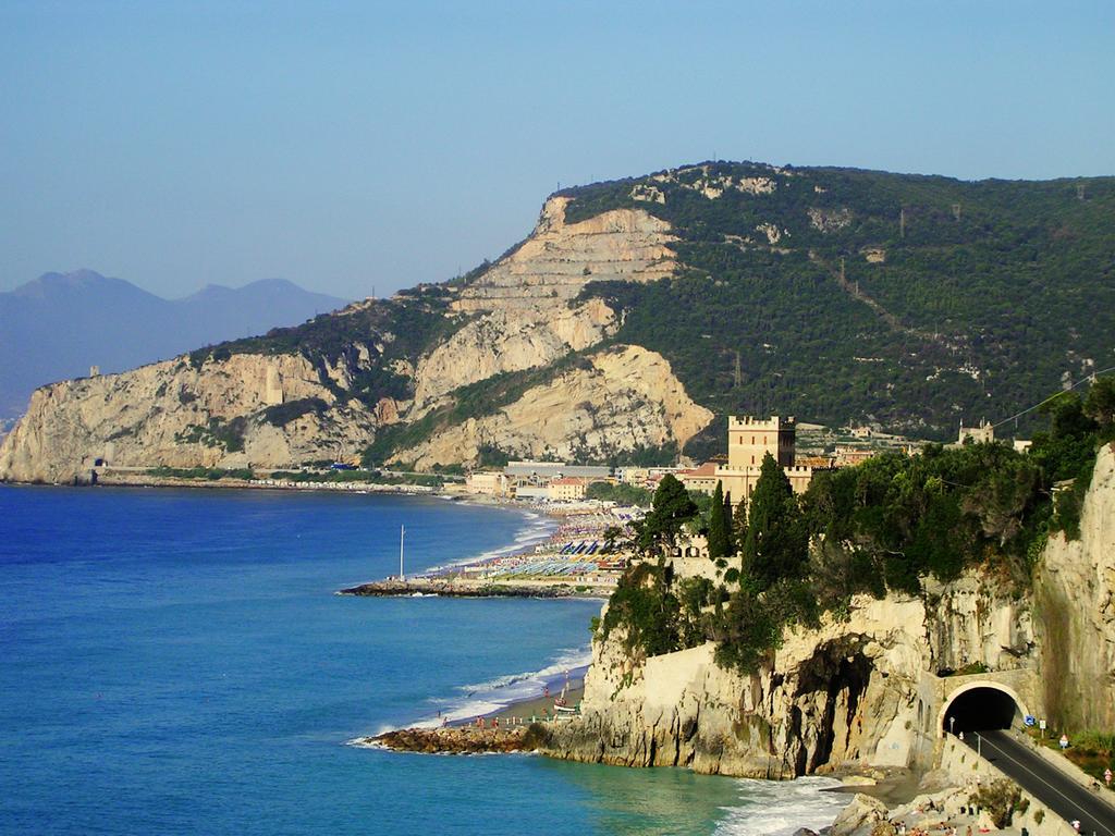 R&B Sterlizia Hotel Finale Ligure Exterior foto